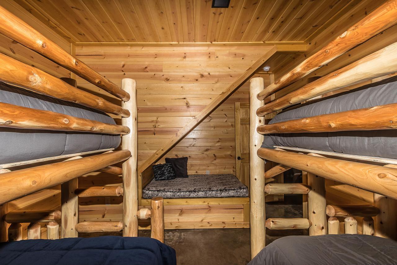 Hocking Hills Cabins & Resort Foxfire Logan Zewnętrze zdjęcie